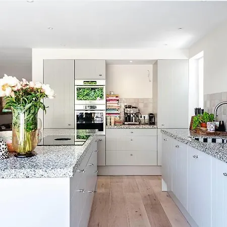 Beachhouse36 Semesterbostad *