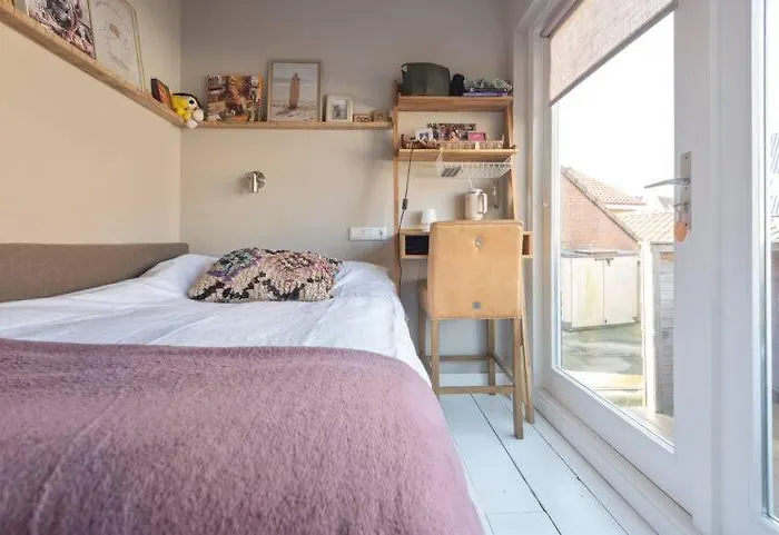 Beachhouse36 Дом отдыха Зандфорт